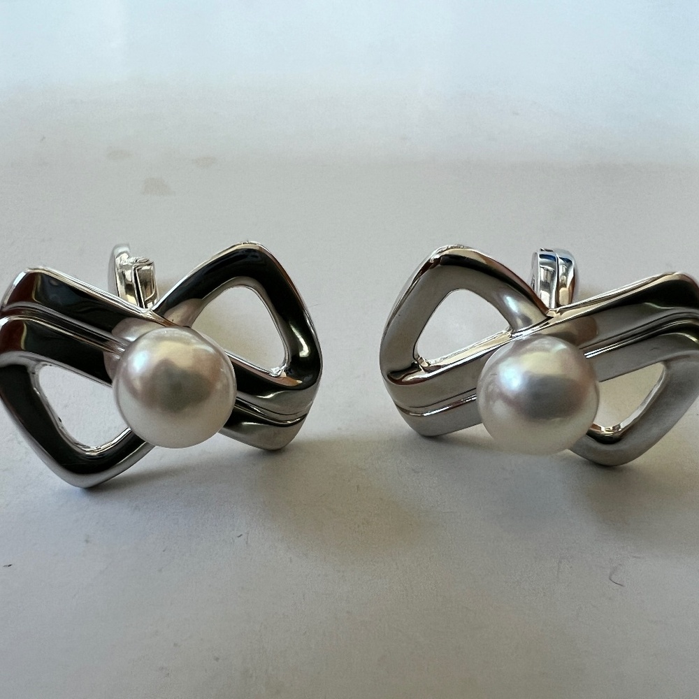 Authentic Mikimoto Pearl & Sterling Silver Cufflinks – New